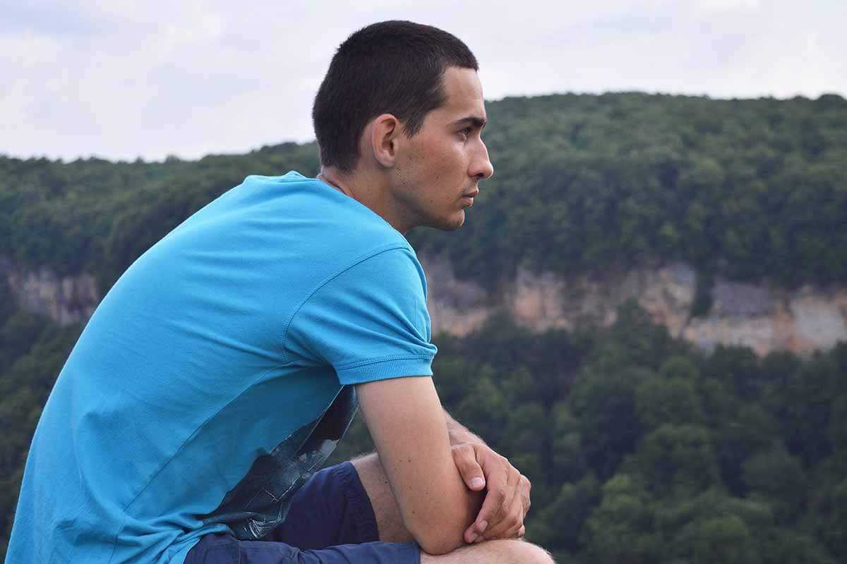 man wondering do i need alcohol treatment